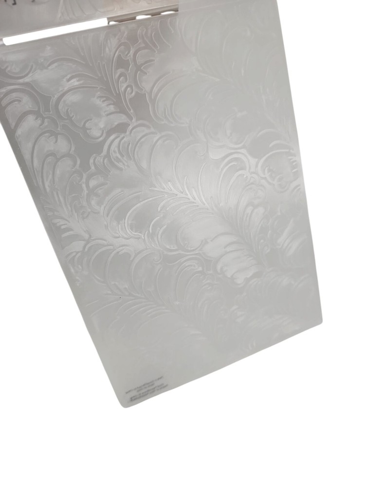 Anna Griffin Cricut Cuttlebug Feather Group Embossing Folder 5"x7"
