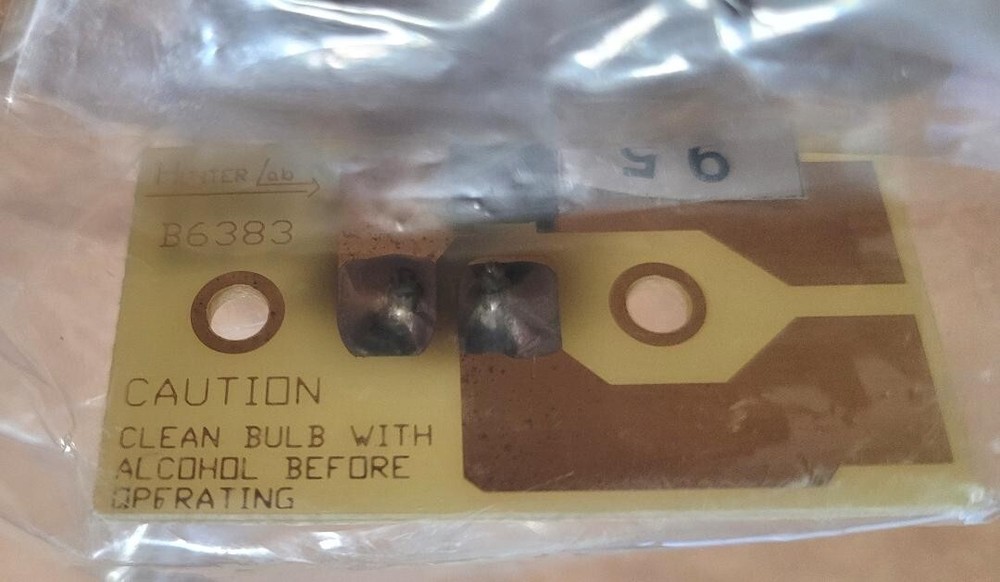 HUNTER LAB COLOR METER / SPECTROMETER LAMP / BULB ASSEMBLY B6383 BOARD