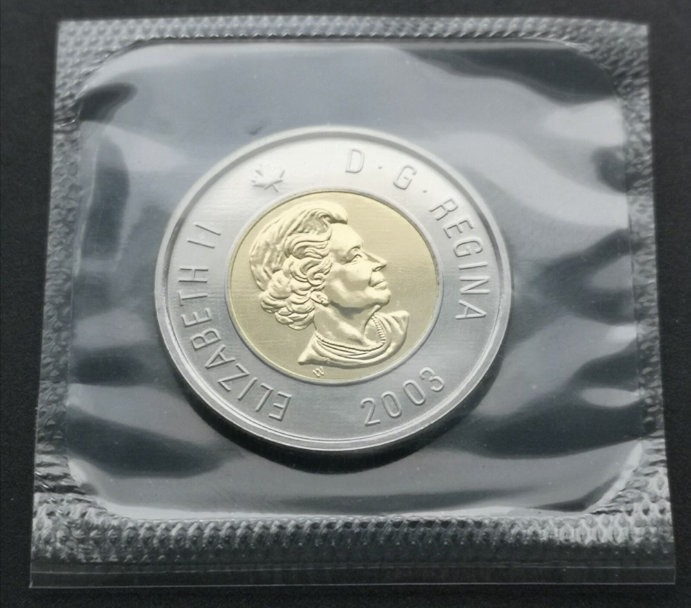 *** CANADA  TOONIE  2003 W  ***  PROOF  LIKE  ***  BETTER  DATE  ***