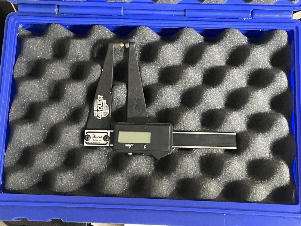 Central Tools, Inc. Digital Caliper 0-1.291in Range 0.01mm Resolution Blue Case