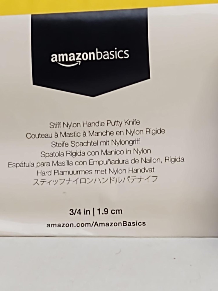Amazon Basics 3/4" Stiff Nylon Handle Putty Knife