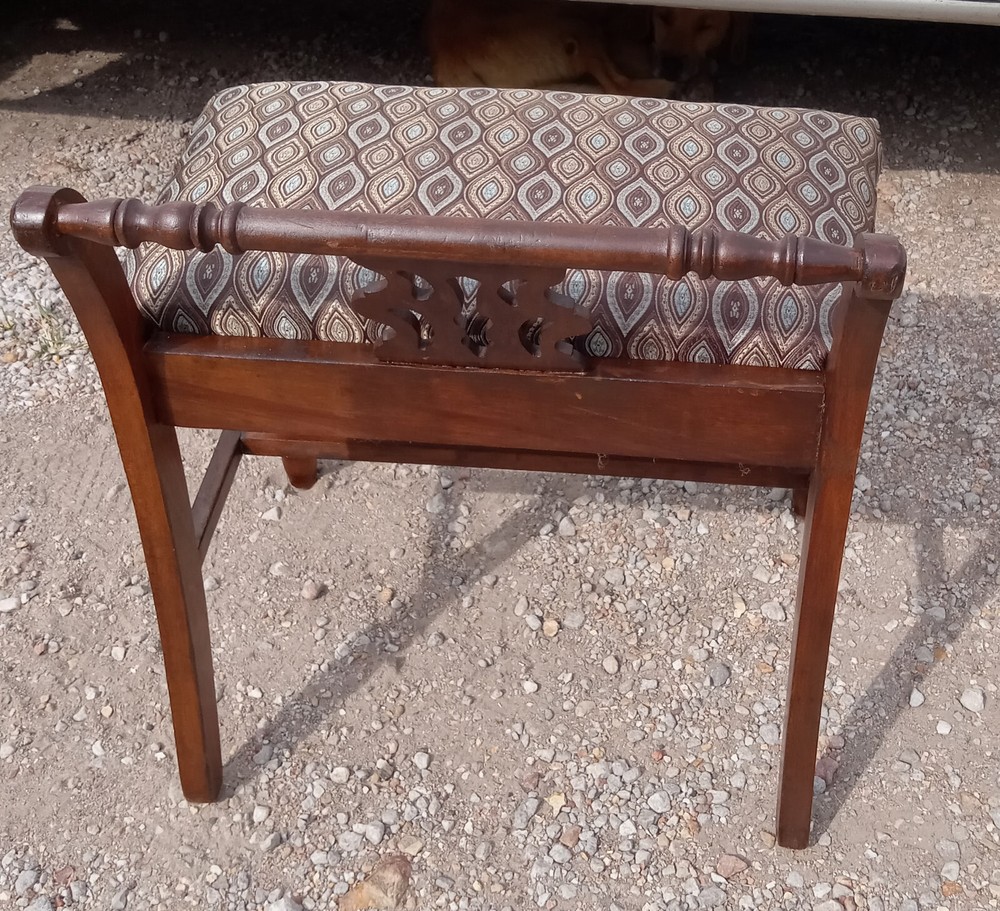 Mahogany Vanity Bench / Vanity Chair (VB109)