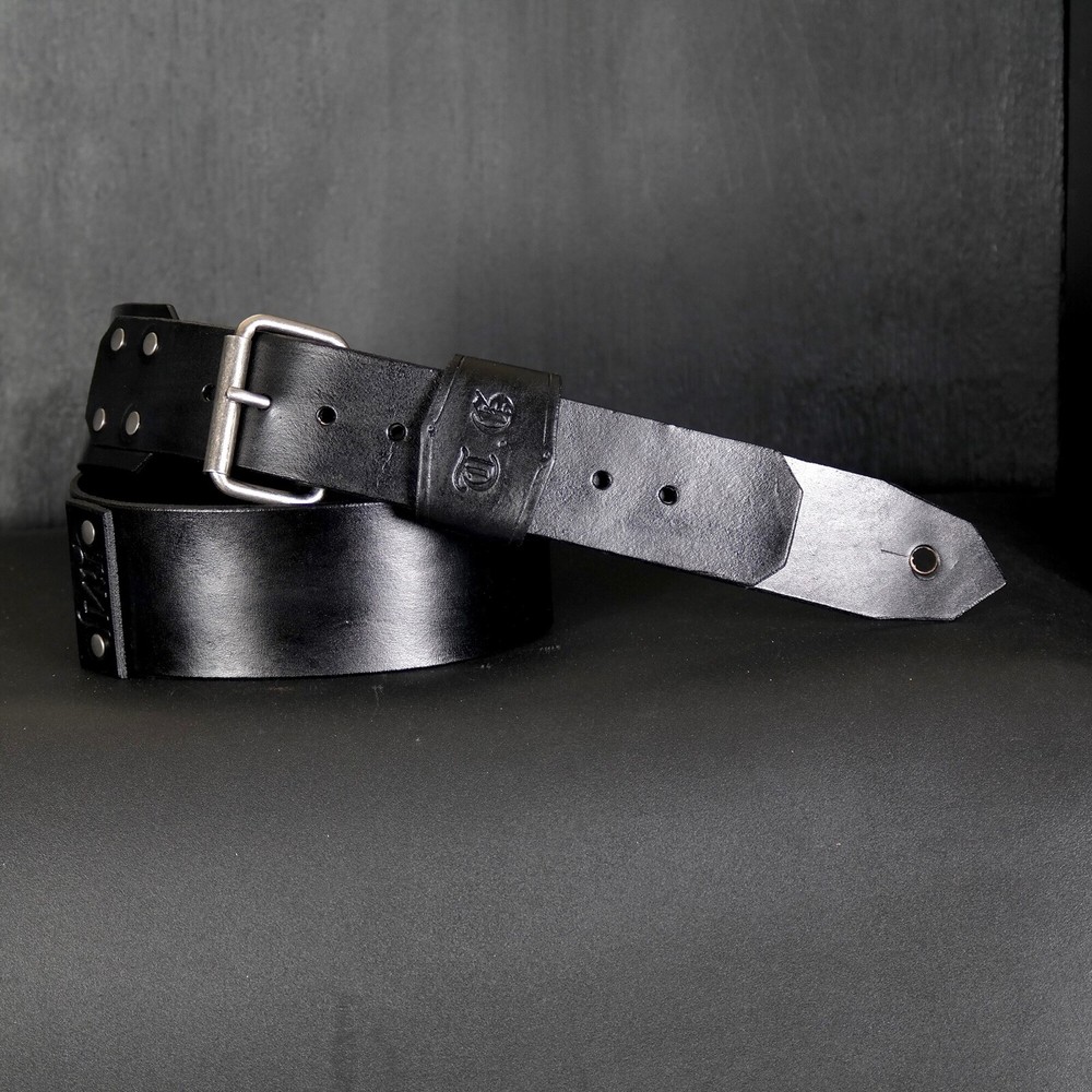 Personalized Leather Guitar Strap. Buckle & Studs design. BLACK