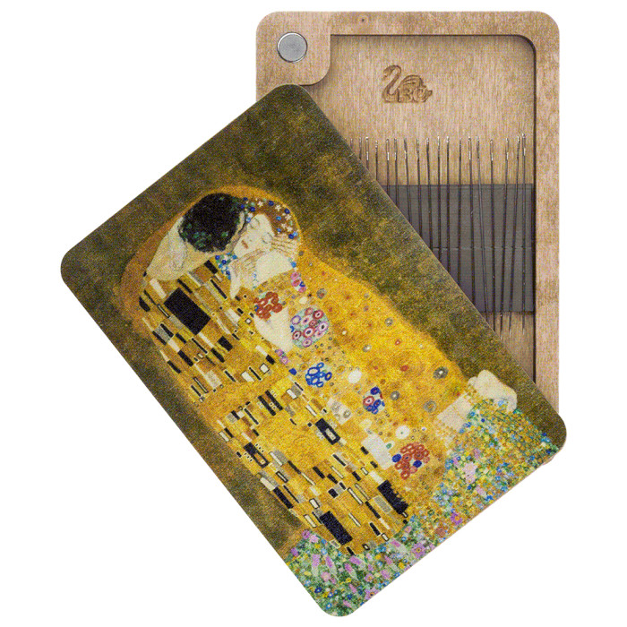 Needlework Holder "By G. Klimt "The Kiss"