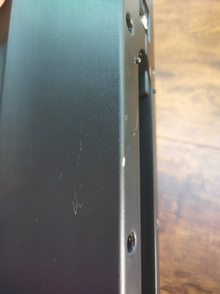 (2) Sony 5.1 Surround 3Ω Tower Speakers SS-TS82