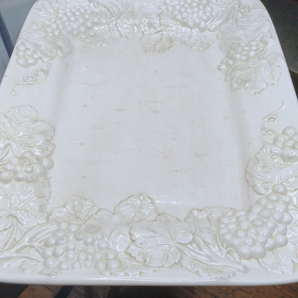 HUGE ANTIQUE / VINTAGE SERVING PLATTER. CERAMIC WHITE GRAPE VINE PERIMETER db.