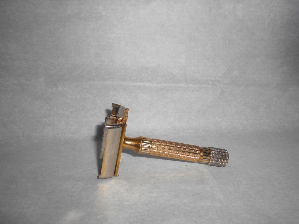Gillette Aristocrat 1945 46 TTO DE Gold Nickle