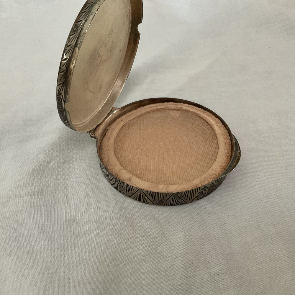 Vintage Silver Embossed Powder Compact w/Screen