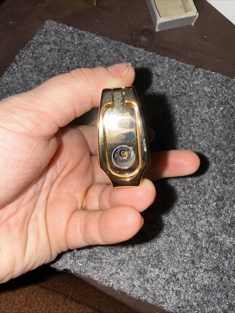 Honest Double Torch Gas Cigarette Cigar Lighter ReFillable with Punch Untested
