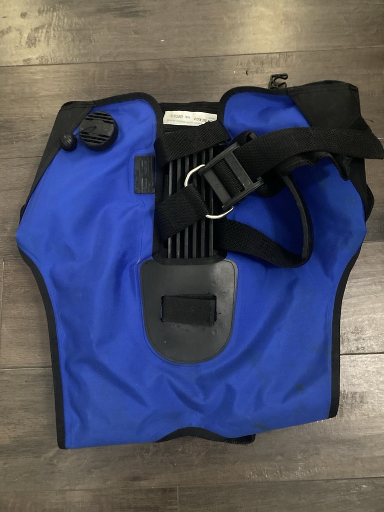 US Divers Aqua Lung BCD size Medium