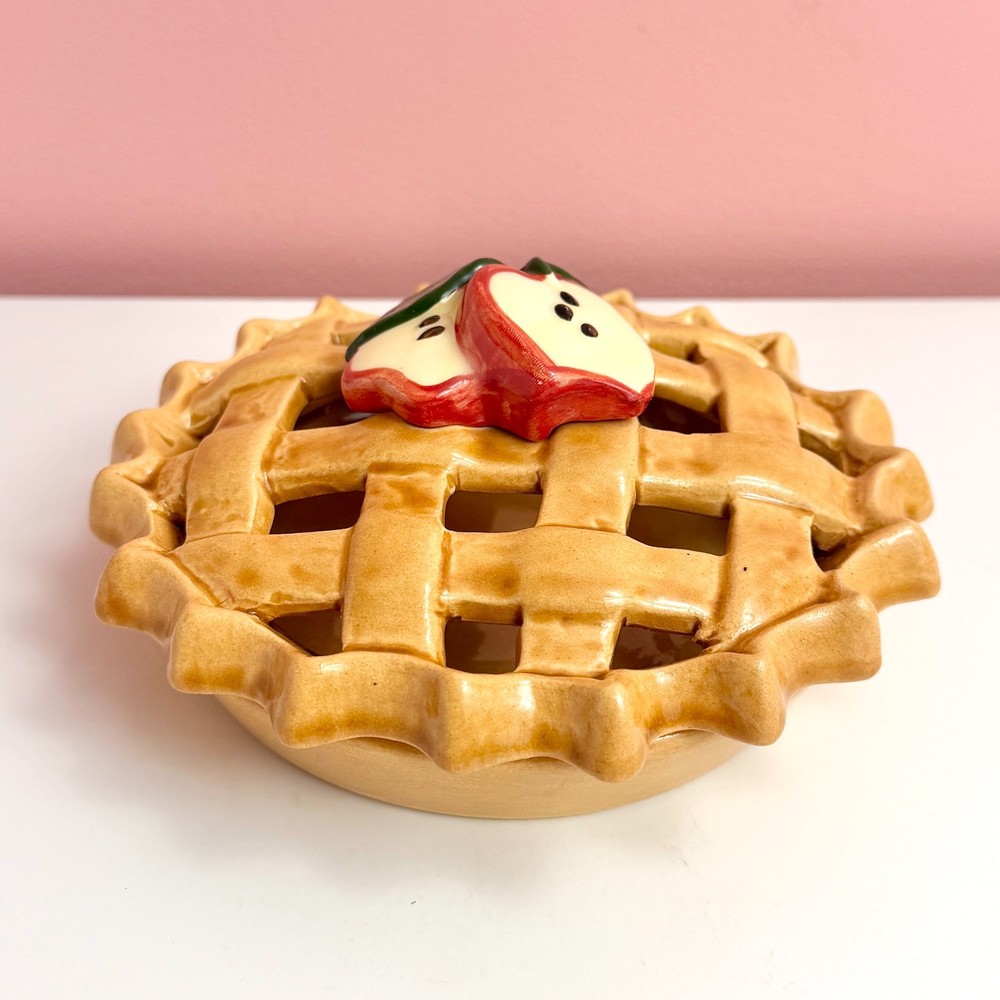 Vintage Pie Shaped Box with Lid