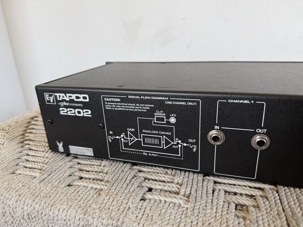 🍊EV Tapco 2 Channel 10 Band Graphic Equalizer EQ | Model 2202 WORKS!