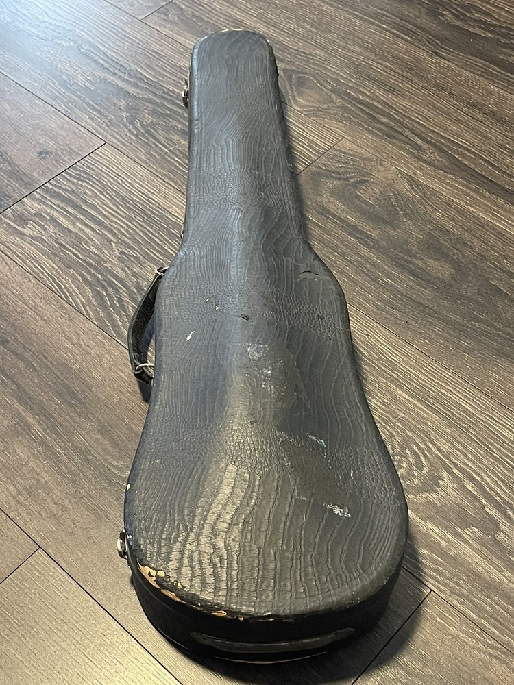 Antique violin