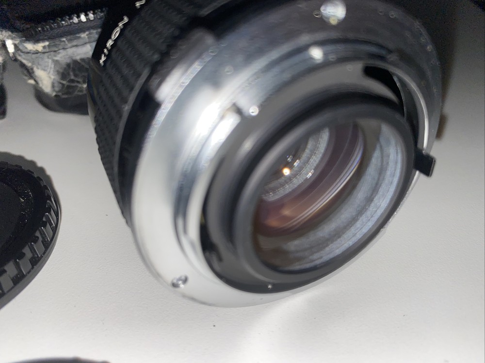 Kiron MC7 2X Teleconverter with Caps