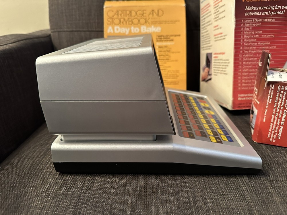 Vintage 1986 Sears Talking Computron w/ Adapter / Box - Powers On / NO SOUND