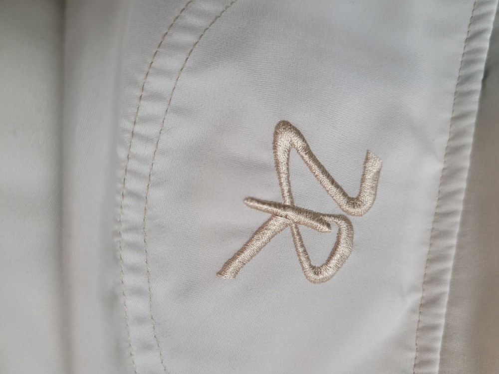 VTG Zero Restriction Golf Windbreaker Pullover Men’s L Beige Long Sleeve Flaw*