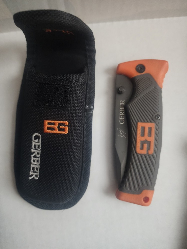 Gerber Bear Grylls Survival Knife Set Folder & Fixed Blade Fire Starter Sheath