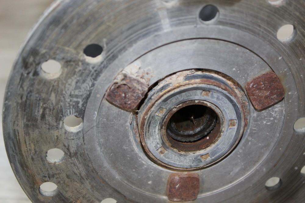 1982 Honda Atc250r Front Wheel Rim Hub Rotor
