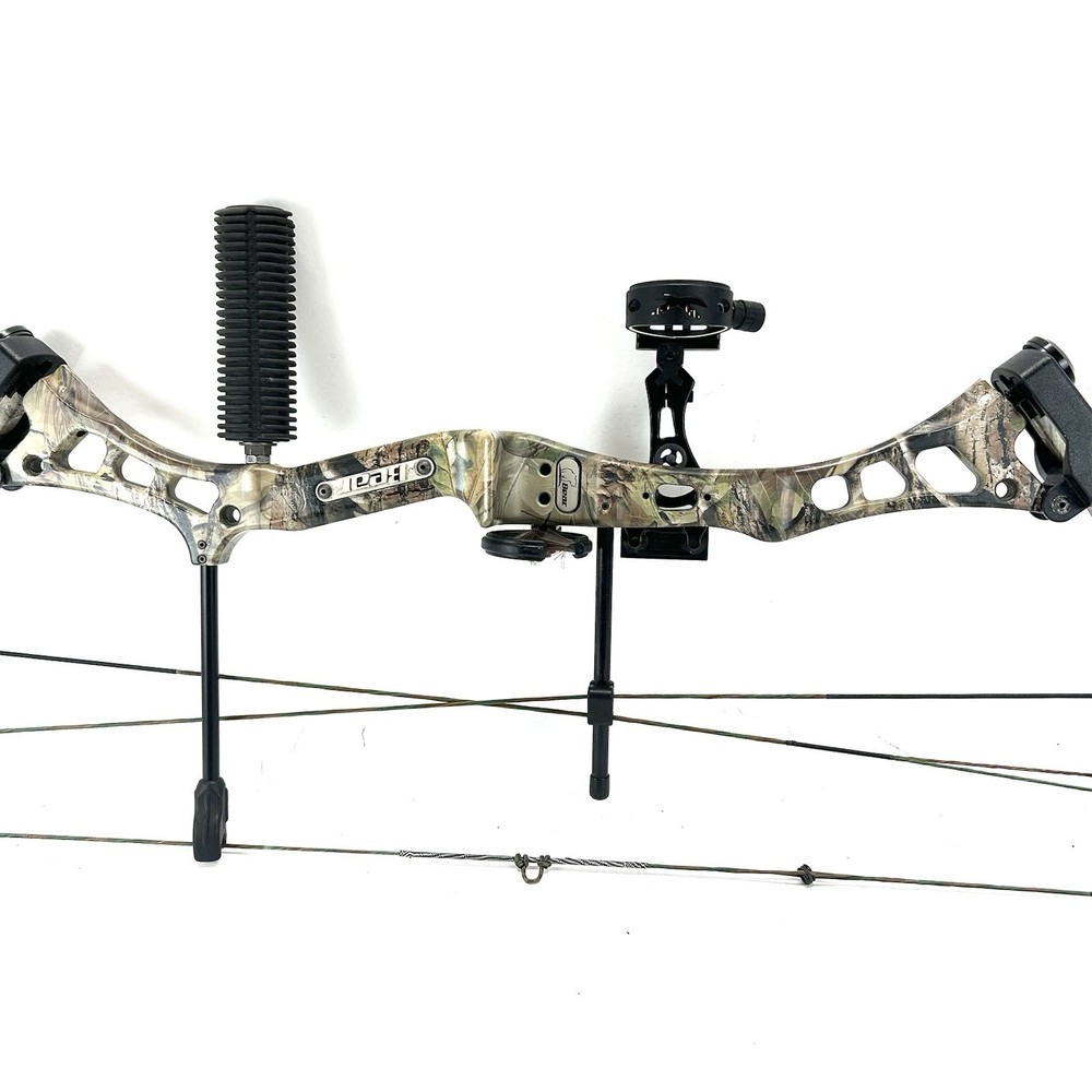 Bear Encounter Bow RH 27-30 / 70lbs.