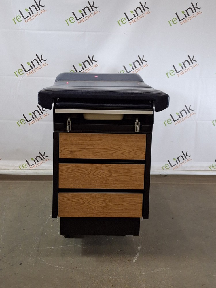Midmark Ritter 100 Exam Table