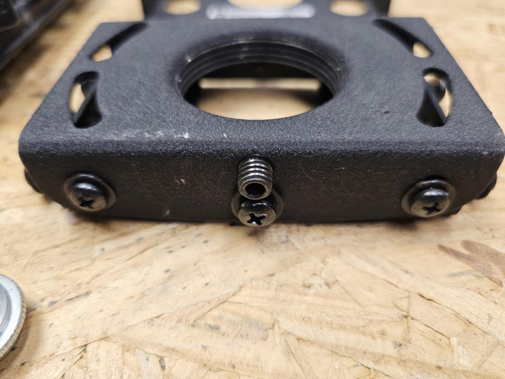 4 ARM Chief RPA Universal Projector Ceiling Mount Kit - Complete System