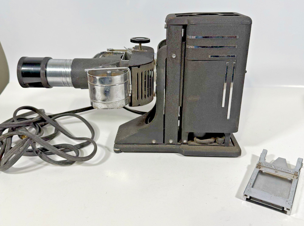Vintage SVE Tri‑Purpose Projector Model AAA Tested Original Case