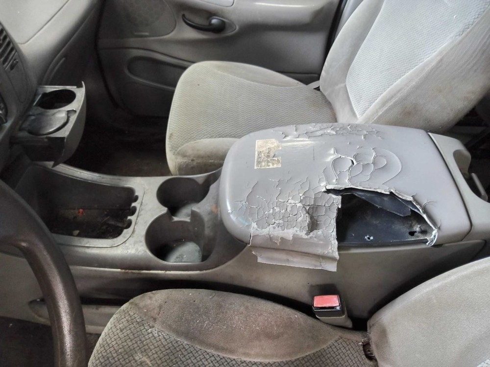 EXPEDITION 2002 Battery Tray 621358