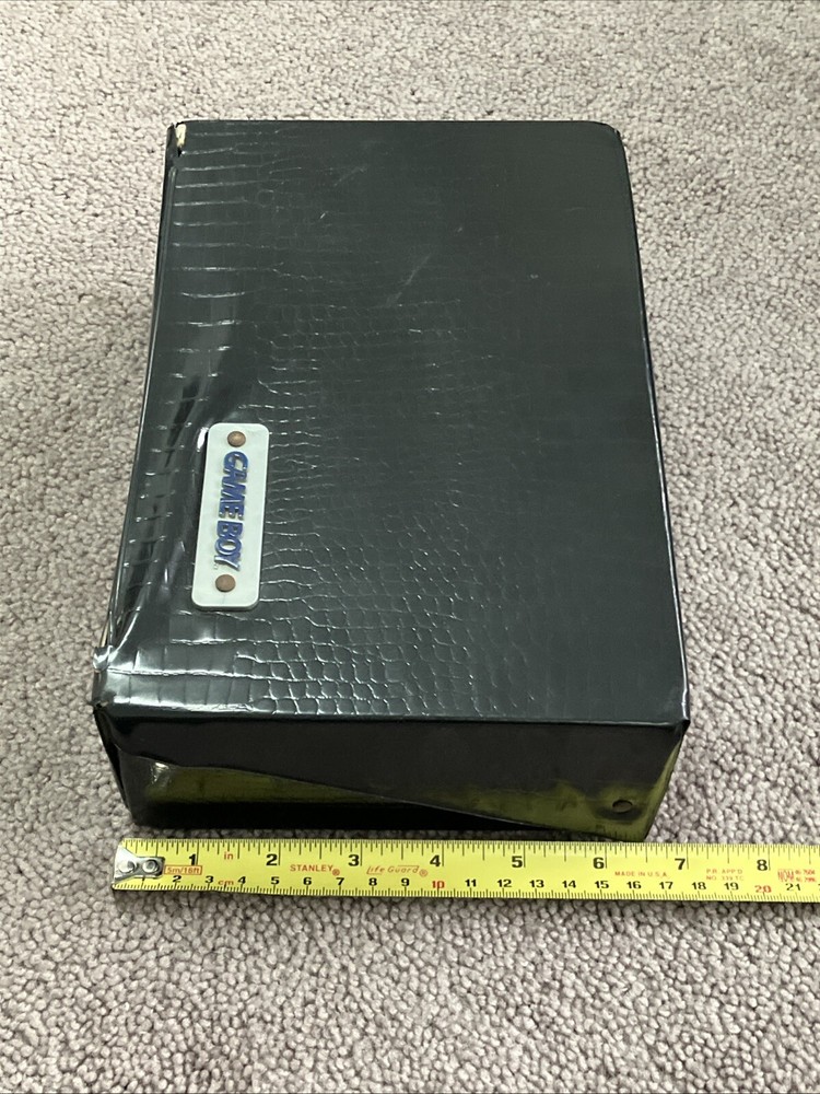 VINTAGE ORIGINAL NINTENDO GAMEBOY CASE