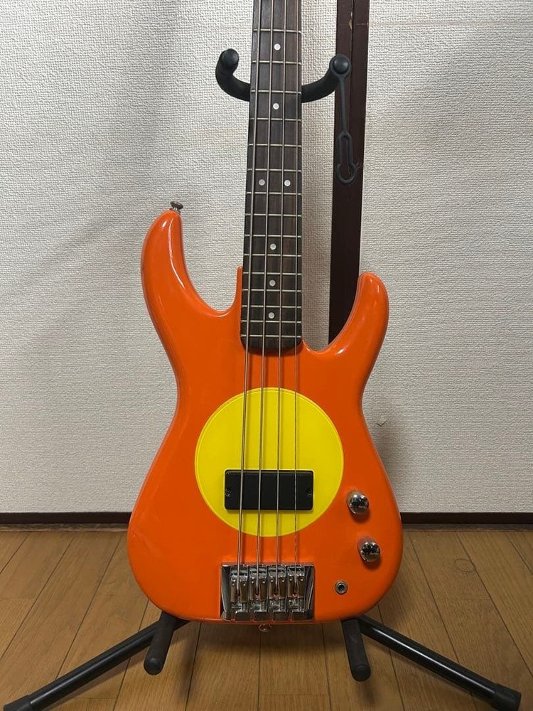 Fleabass Freebase Model 32