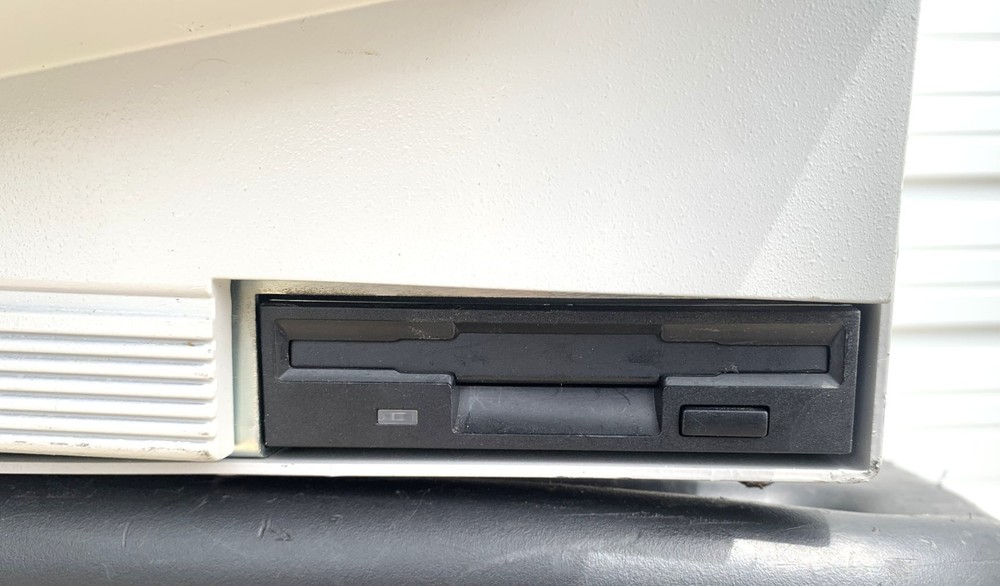 Electronic Theatre Controls Expression 3 Lighting Console Untested