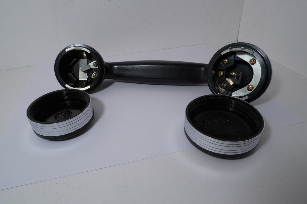 An AUTOMATIC ELECTRIC Chrome Banded HANDSET Cleaned & Tested But No Elements