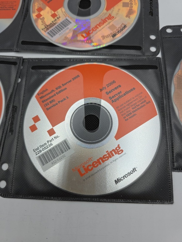 Microsoft Licensing SQL Server 2005 Standard Edition Set• 32-bit • 228-05236