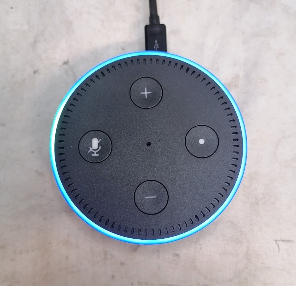 Amazon Echo Dot 2nd Generation Smart Speaker RS03QR