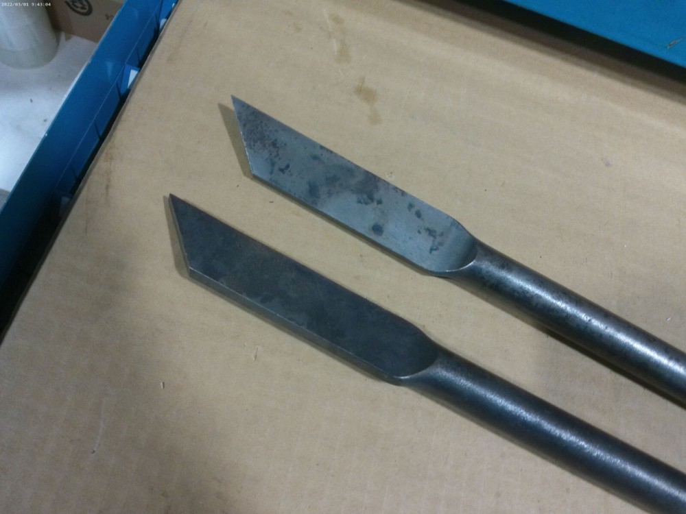 TWO !!! SDS Max Seaming Chisels
