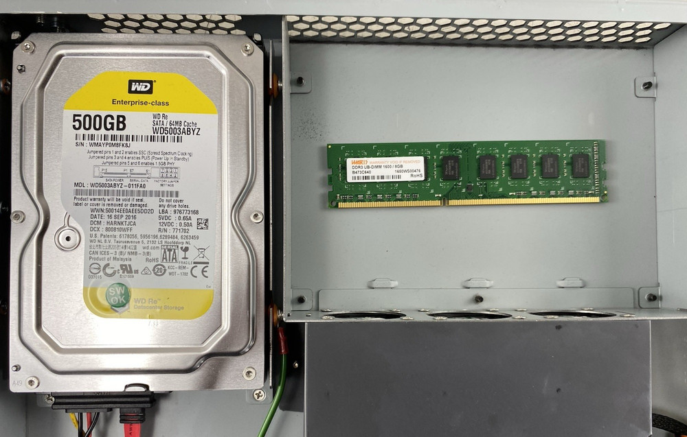 Check Point PL-20 32GB RAM 500GB SSD