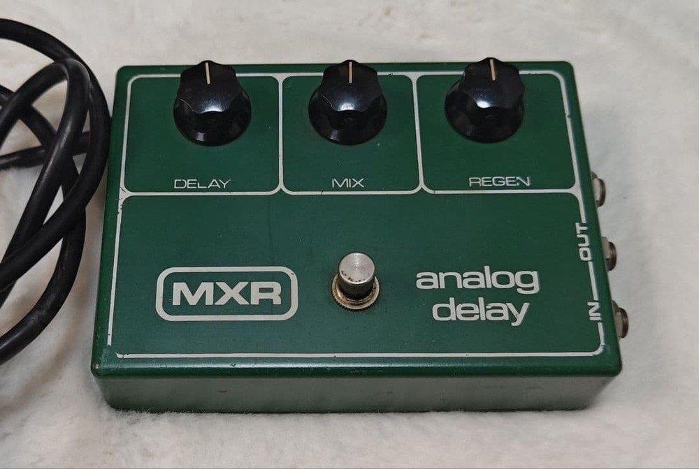 MXR M118 Analog Delay 80s Effects Pedal