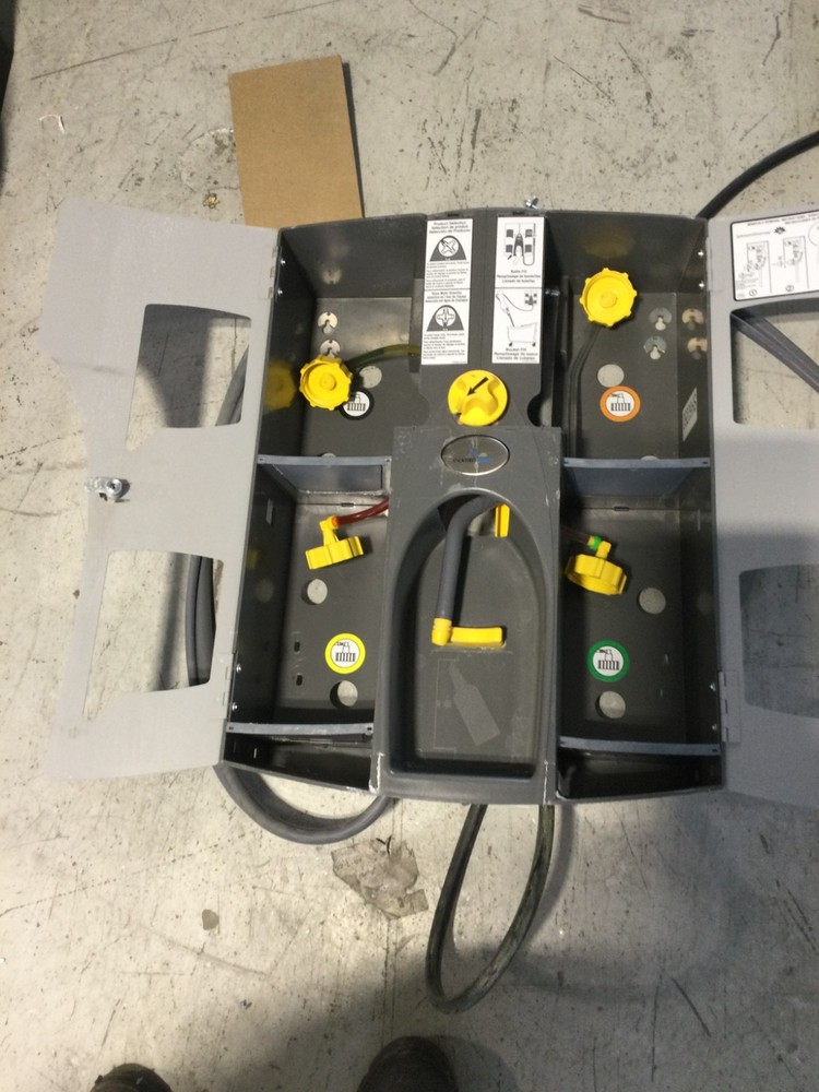 Johnson Diversey J-Fill Quattro Dispensing System