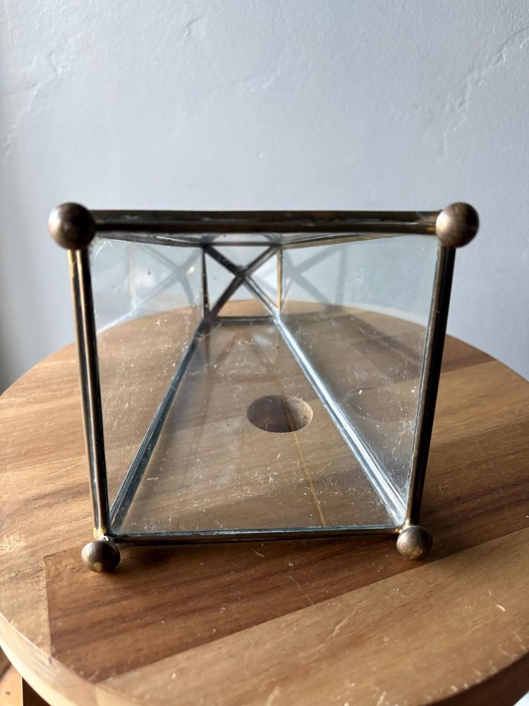 Vertical Glass/Metal Box