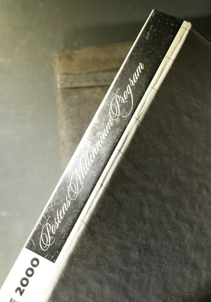2000 Norway Millennium Stamp & Cover Folio - Complete - slight spine roll