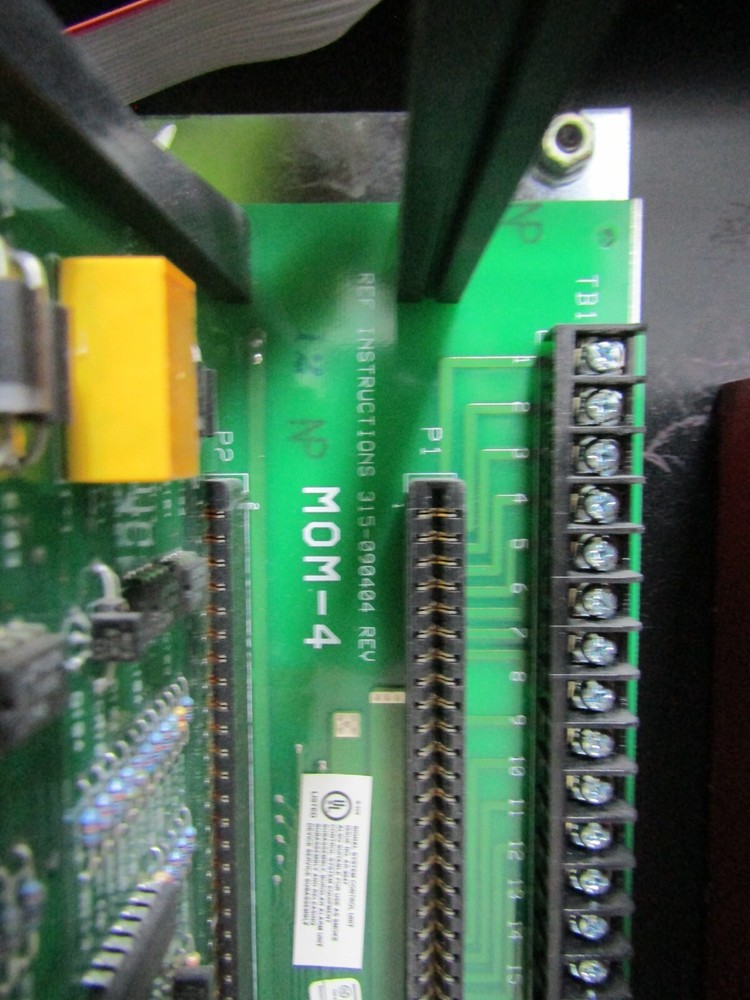 😀 SIEMENS CERBERUS PYROTRONICS FIRE ALARM PANEL W/ KEYS MXL