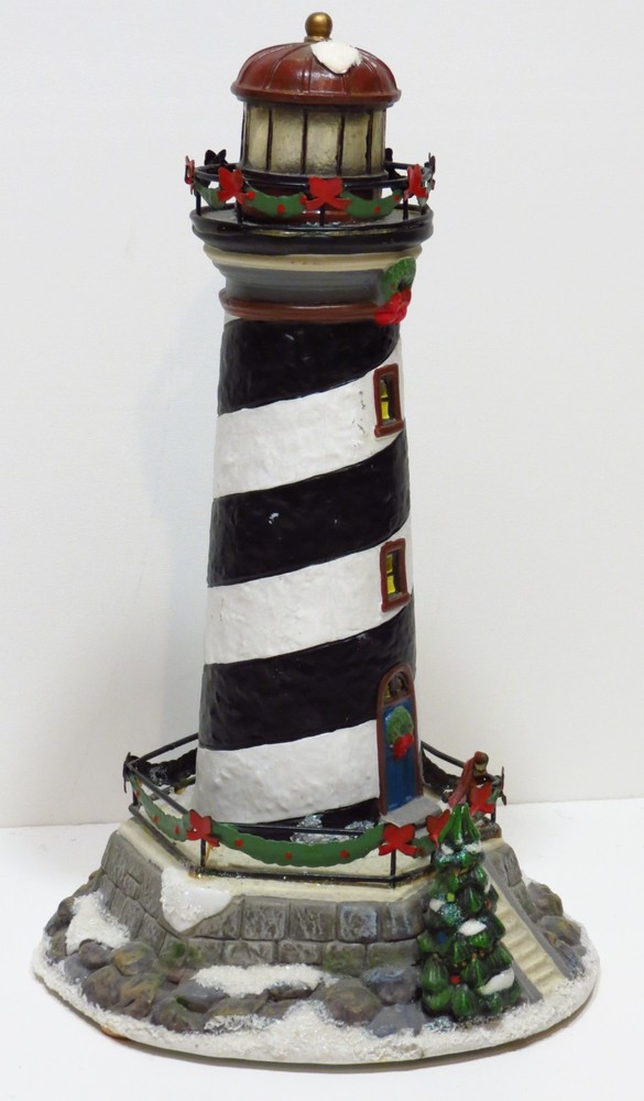 Lighthouse Lamp St. Nicholas Square Illuminated Blinking 2005 Village Collection