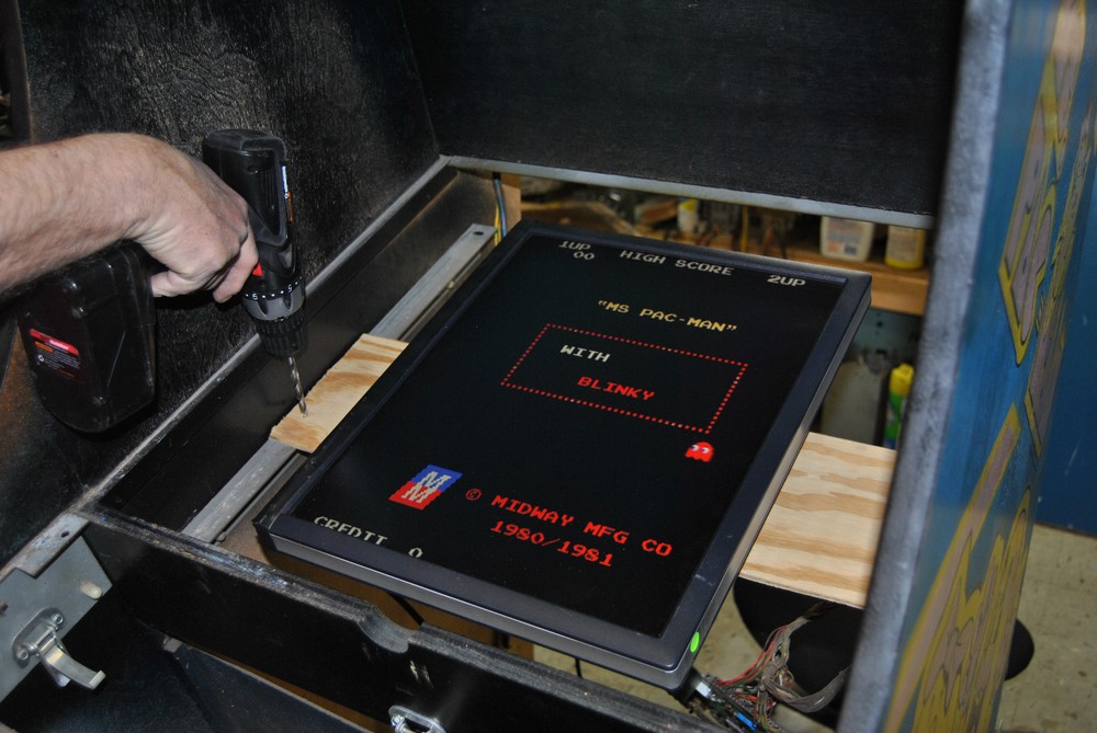 Ms Pacman conversion to LCD