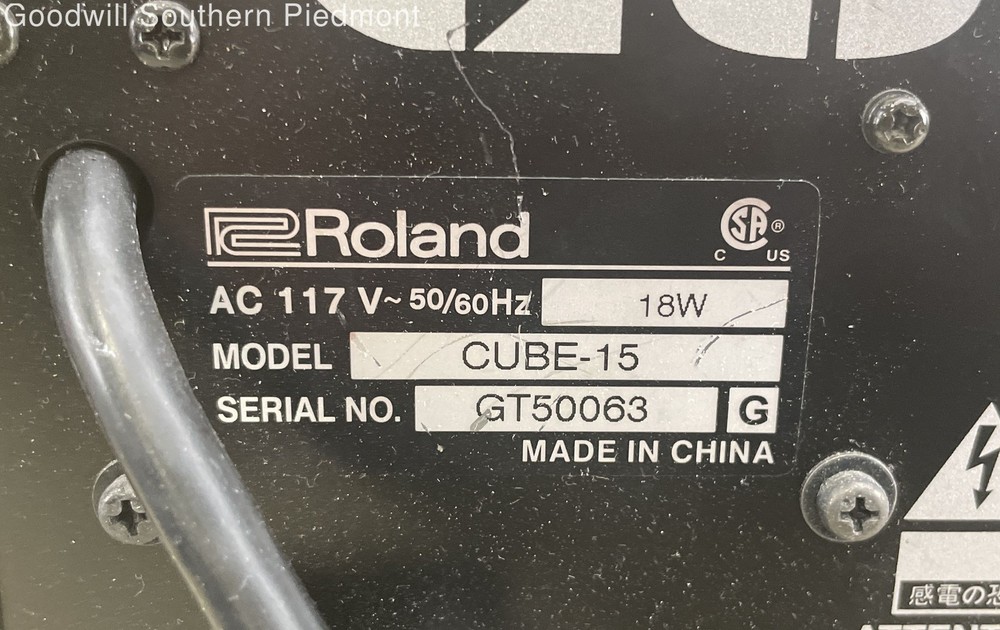 Roland CUBE-15 Guitar Amplifier - Tested