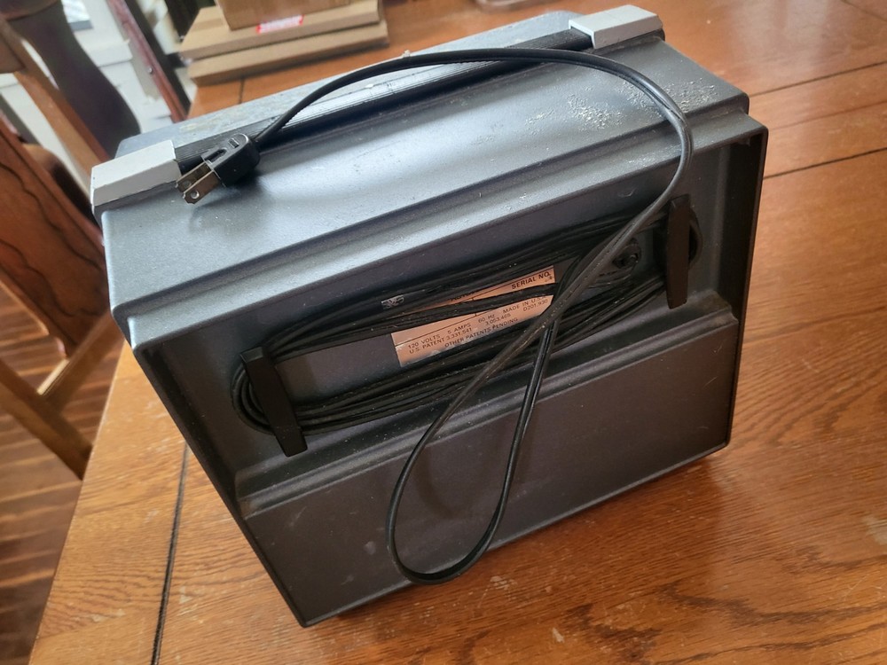 💎 UNTESTED BELL & HOWELL 357B SUPER 8MM AUTOLOAD PROJECTOR 💎