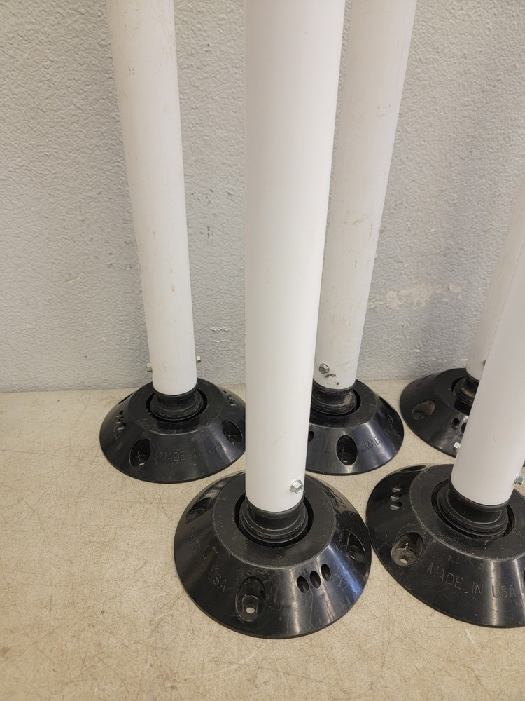 (7)ULINE Flexible Delineator Round Post with Base - 36", White