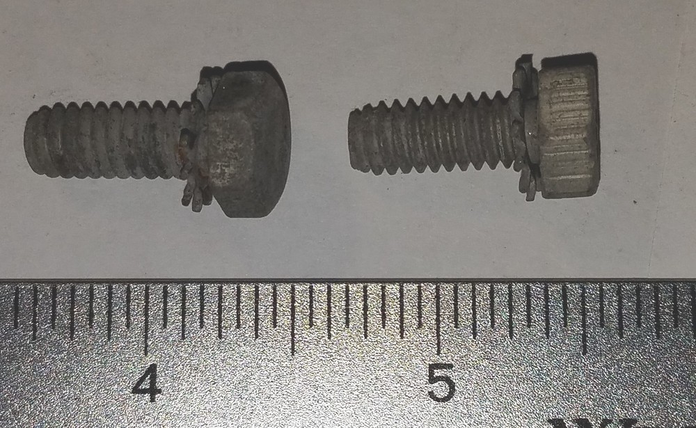 OMC  0307055  307055  SCREW,  @ 2