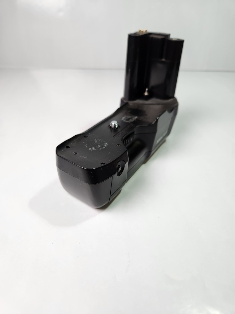 Nikon MB-10 Battery Grip MB-10