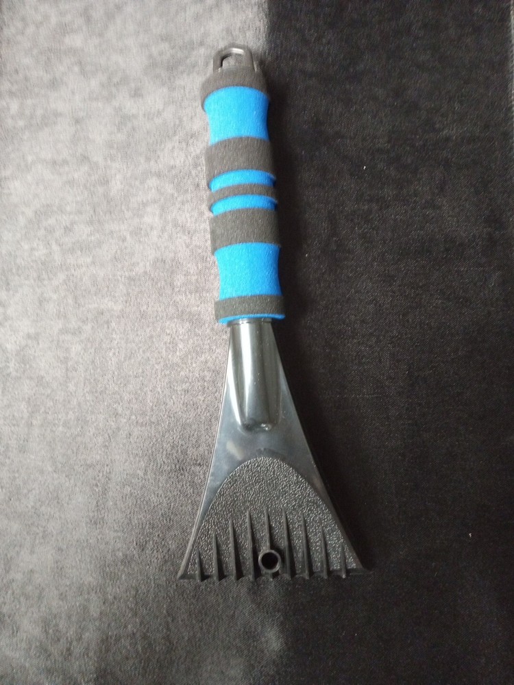 Klondike 11" Ice Scraper