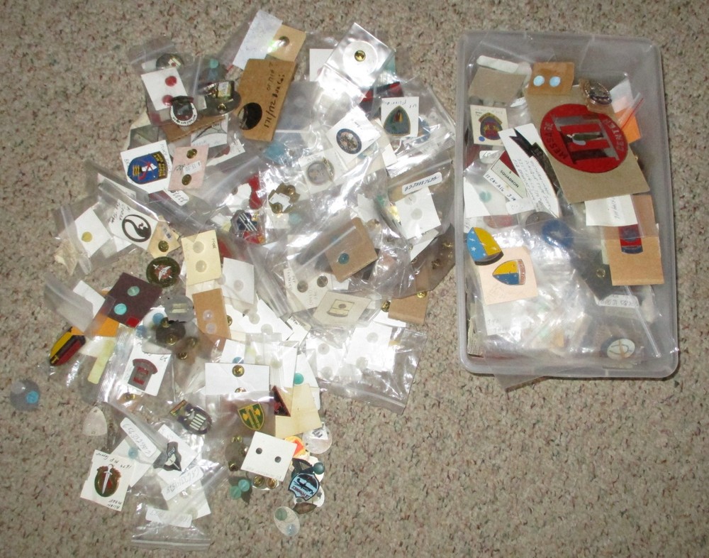 VIETNAM BEERCAN CREST, NAMED HOSTESS BADGE