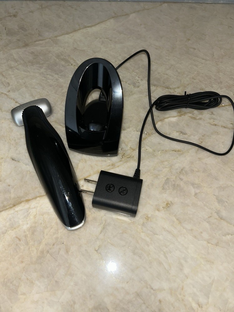 Philips Norelco Model BG2028 - Excellent Working Condition